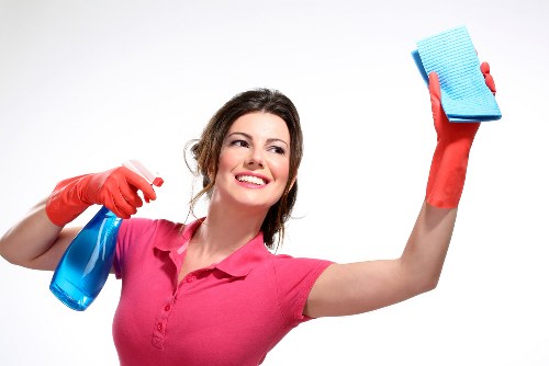 Clean glass surfaces and streak-free window maintenance tools